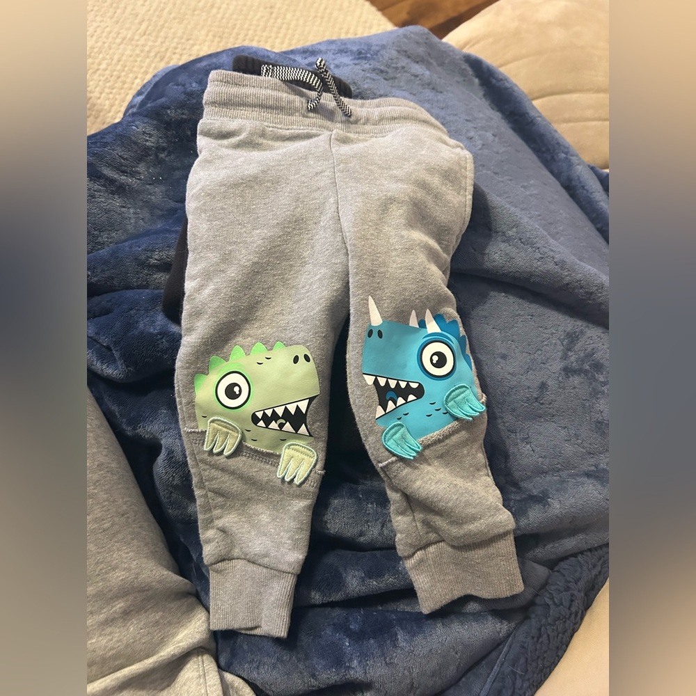Baby boy pant lot (5 pairs) - 18 months